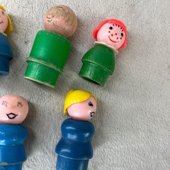 Vintage Fisher Price Little People Figure Lot of 9 Wooden 1960/70s fire fighter - Picture 4 of 16